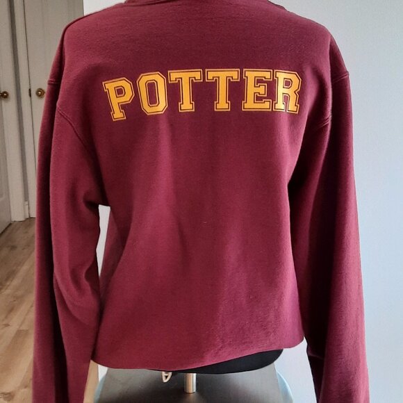 Harry Potter Gryffindor Quidditch Crewneck Sweatshirt - Picture 2 of 3